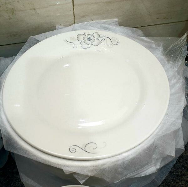 New dinnerware set of 26 piece - 4