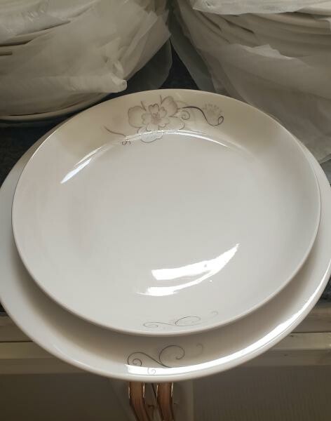 New dinnerware set of 26 piece - 2