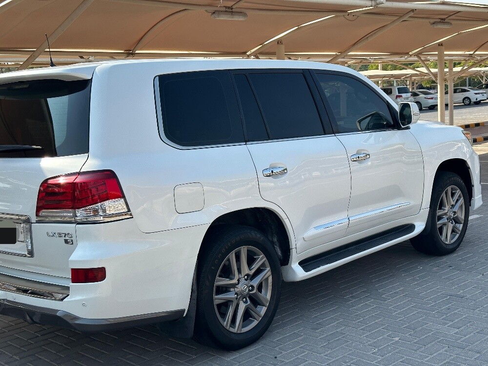 Lexus LX 570 S - 6