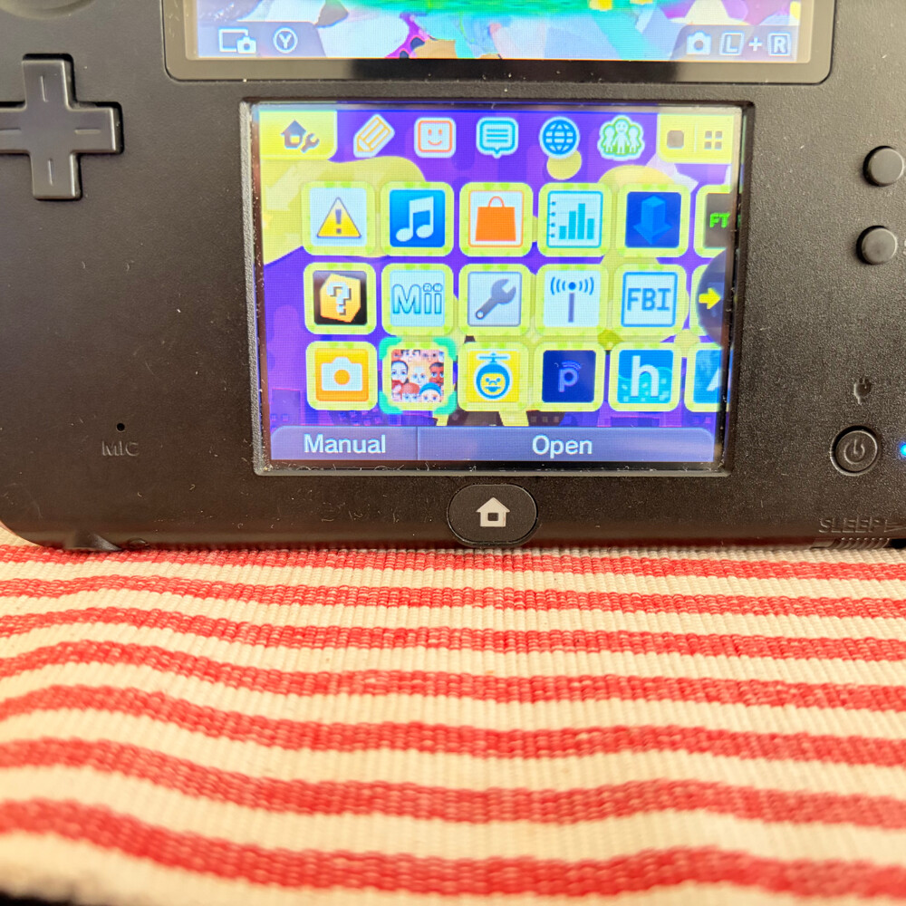 Modded Nintendo 2DS  - 8