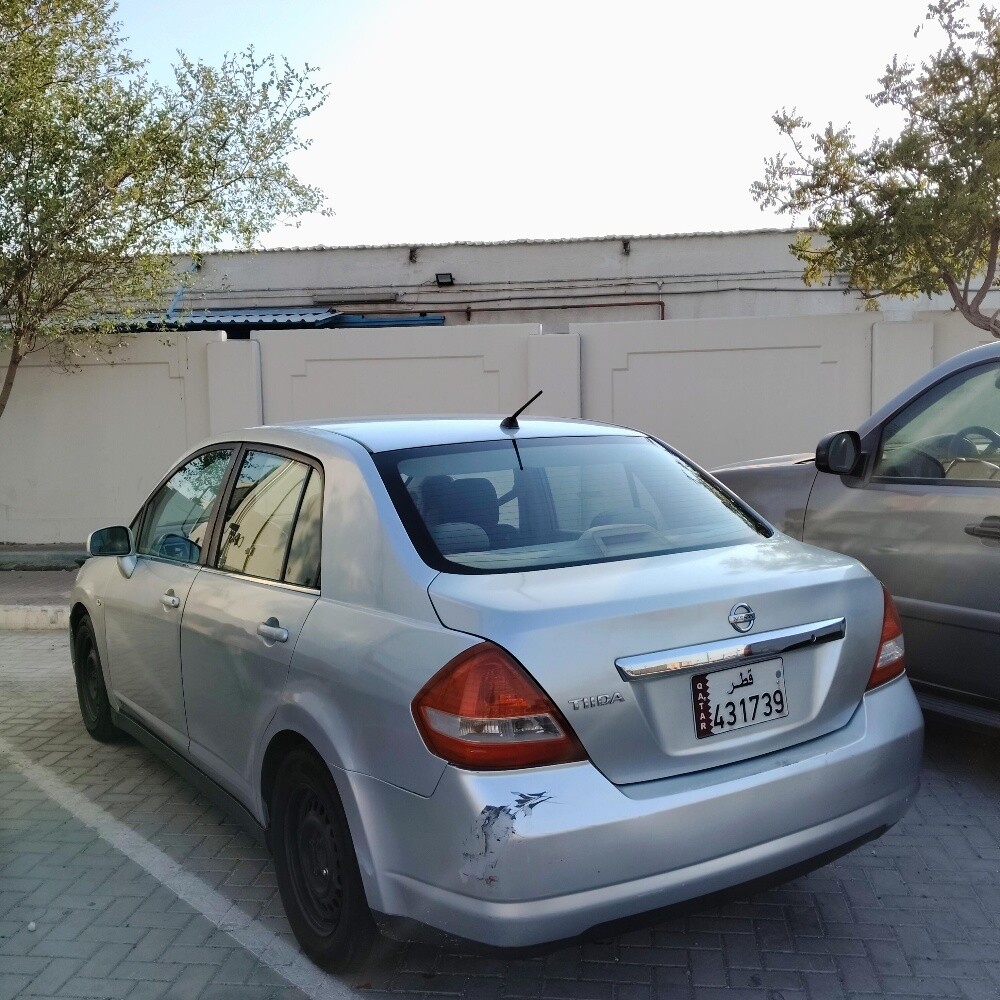 Nissan Tiida 2010 - 2