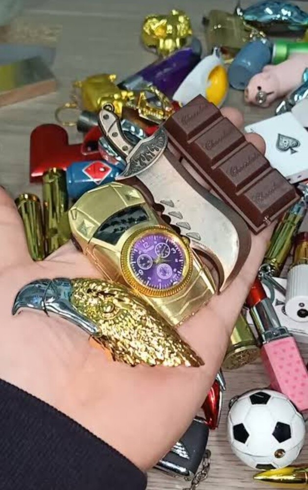 Lighters and keychains - 6