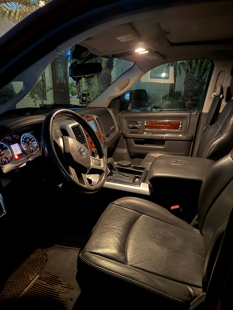 Ram 1500 Laramie - 4