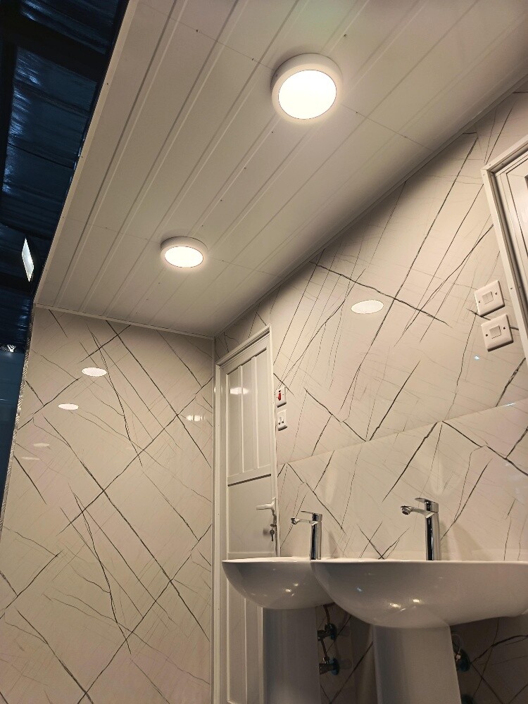 Caravan toilet 3/2.45 - 6