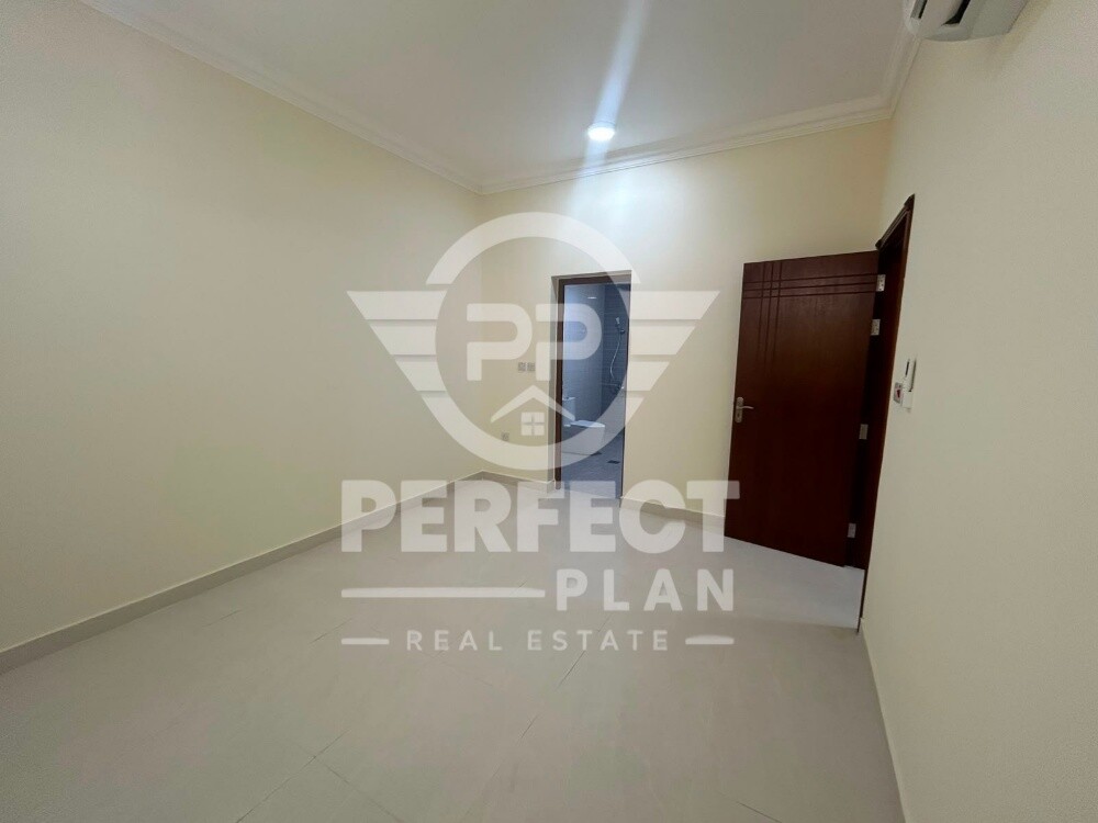 Staff villa for rent in Umm Salal A - 8