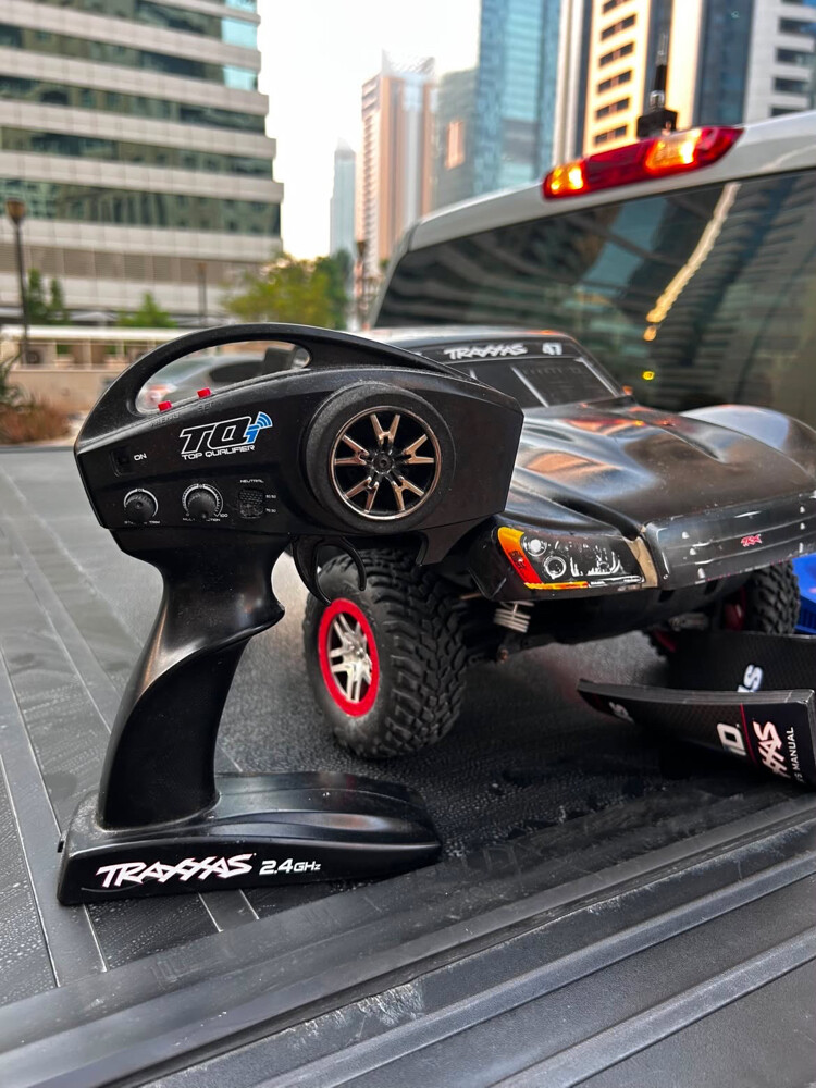 Traxxas Slash rc car - 4