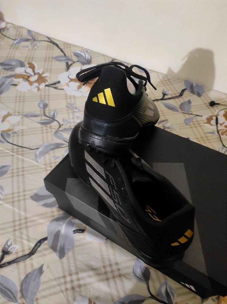 adidas league f50 turf ground 44 us - 5