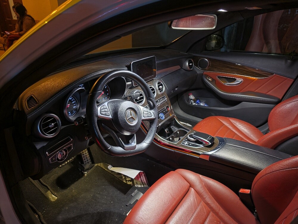 Mercedes Benz C200 - 5