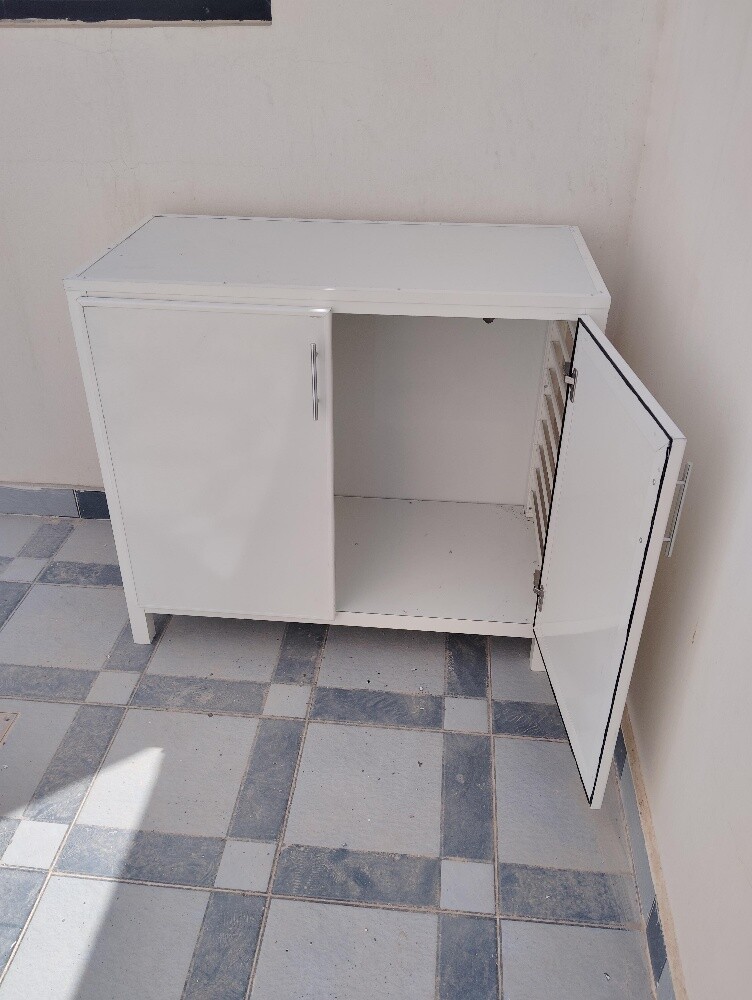 Box for outdoor gas cylinder - 5