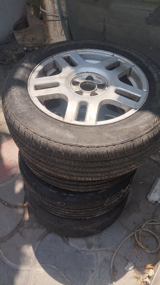 205/60 R16 tyre and rim - 4