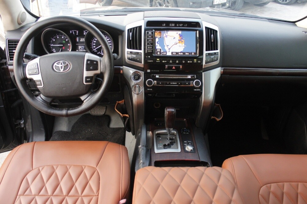 Toyota Land Cruiser VXR Premim 2015 - 5