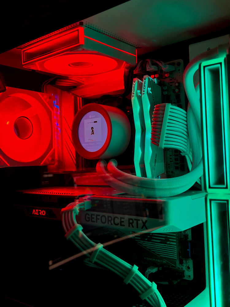  PC GAMING  - 4