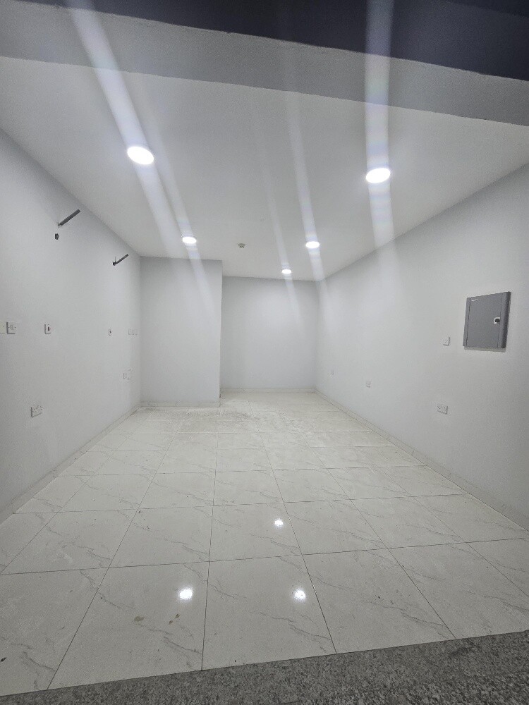 For Rent shop in almazroah - 5