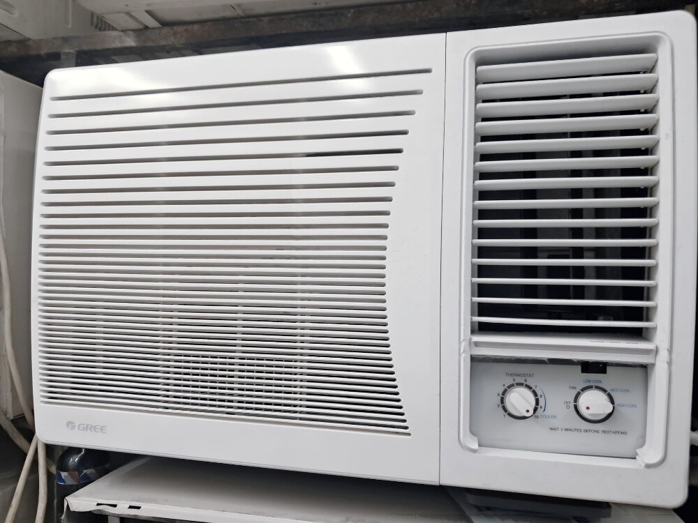 window AC for sale call :71153123 - 3