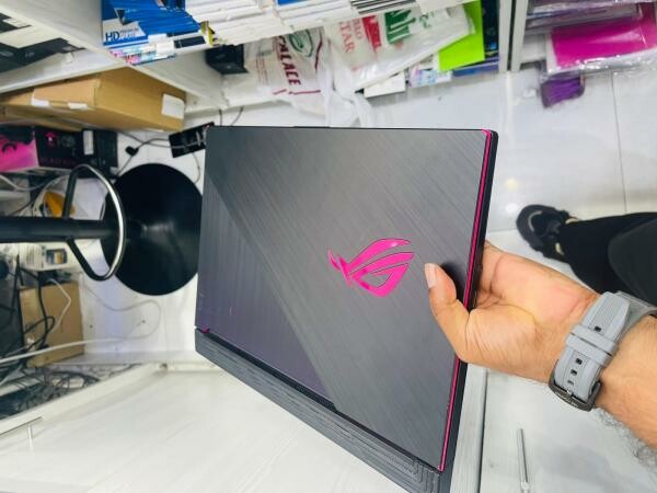 ASUS | ROG Strix - 2