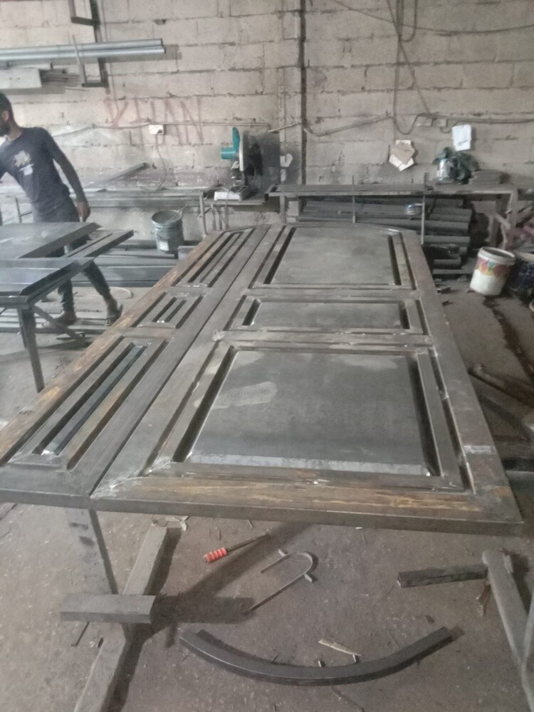 نقوم بجميع اعمال الحدادة
تركيب ا - 9
