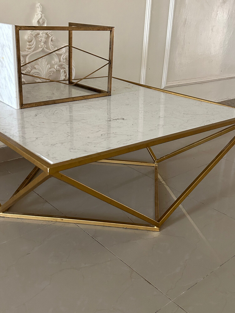 طاوله للبيع  - 2