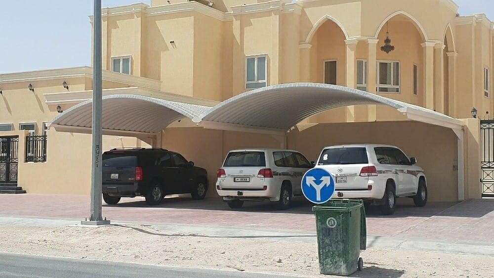 شركة متخصصة بعمل المظلات والسواتر - 24