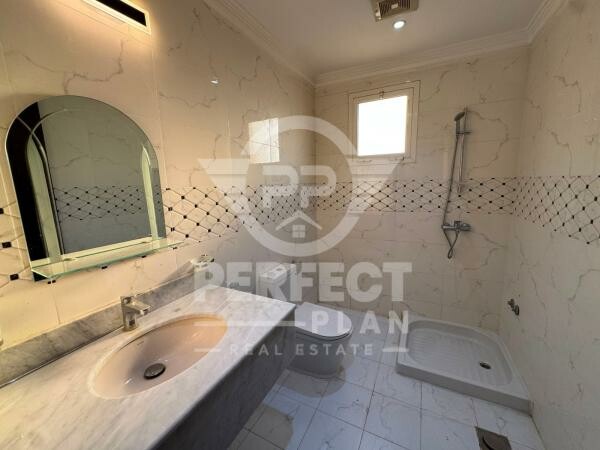 Villa in compound in Umm Salal Ali - 13