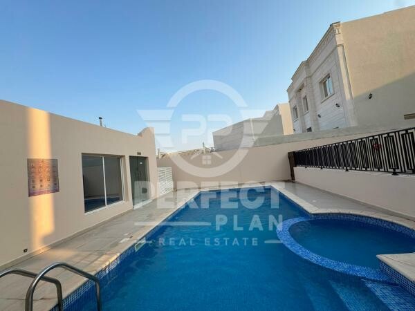 Villa in compound in Umm Salal Ali - 1