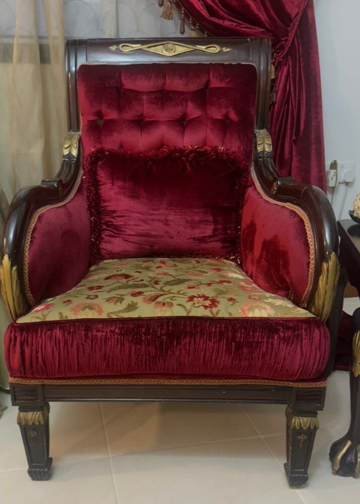 طقم كنب مع ستارة - 2