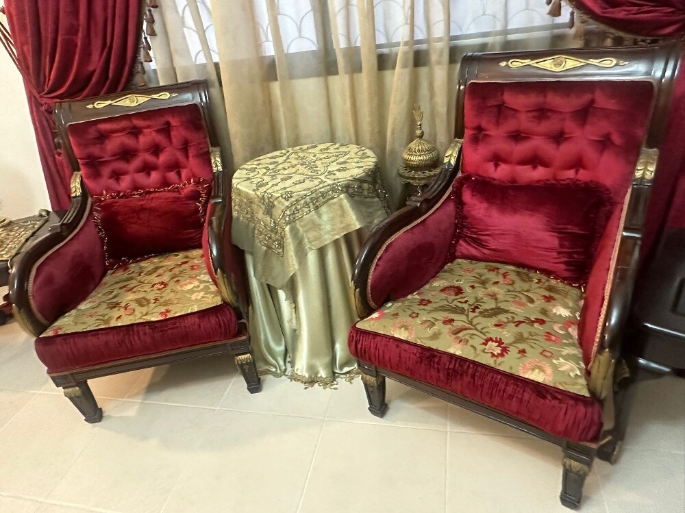 طقم كنب مع ستارة - 3