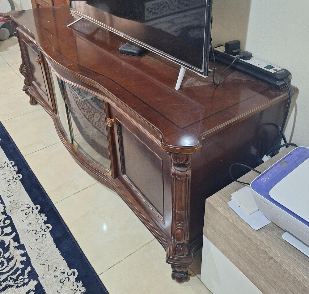 Sturdy table for sale - 2