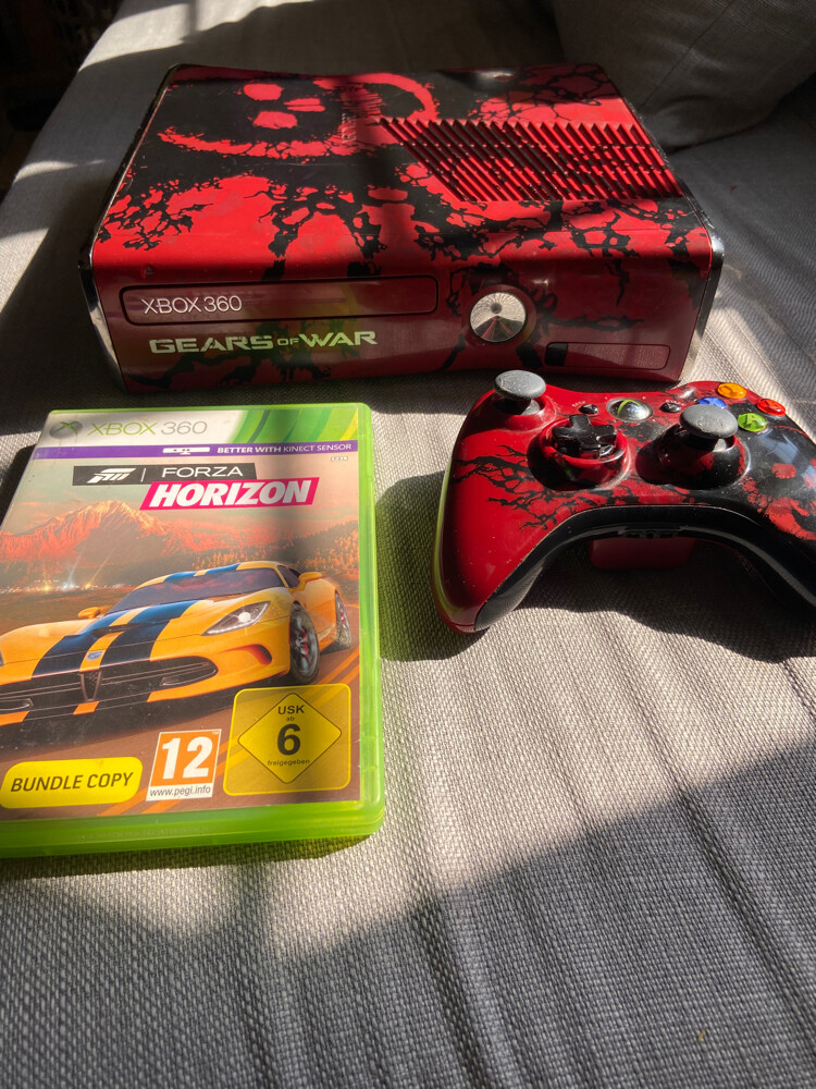 Xbox 360 slim gears of war limited - 1