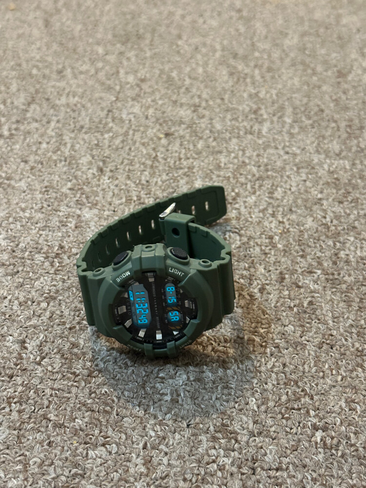 Watches : 4 pieces for 150 riyals , - 3