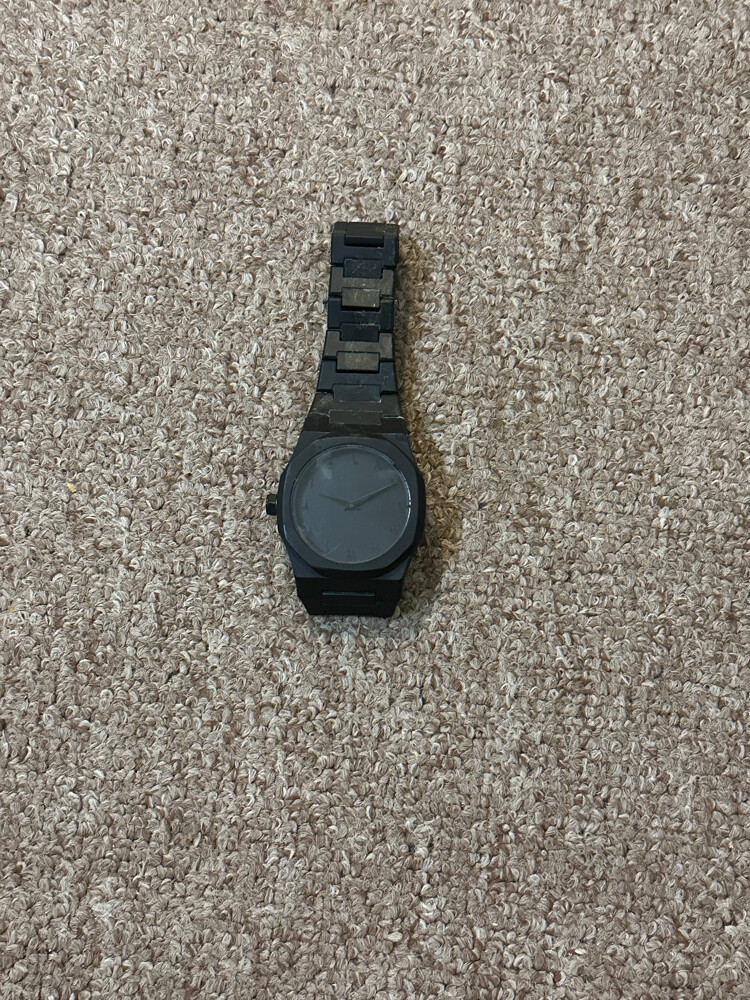 Watches : 4 pieces for 150 riyals , - 5