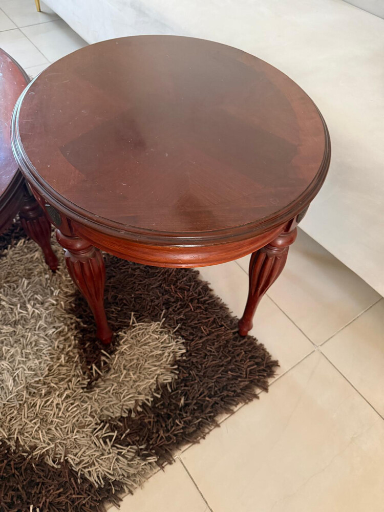 طاولات للبيع  - 2