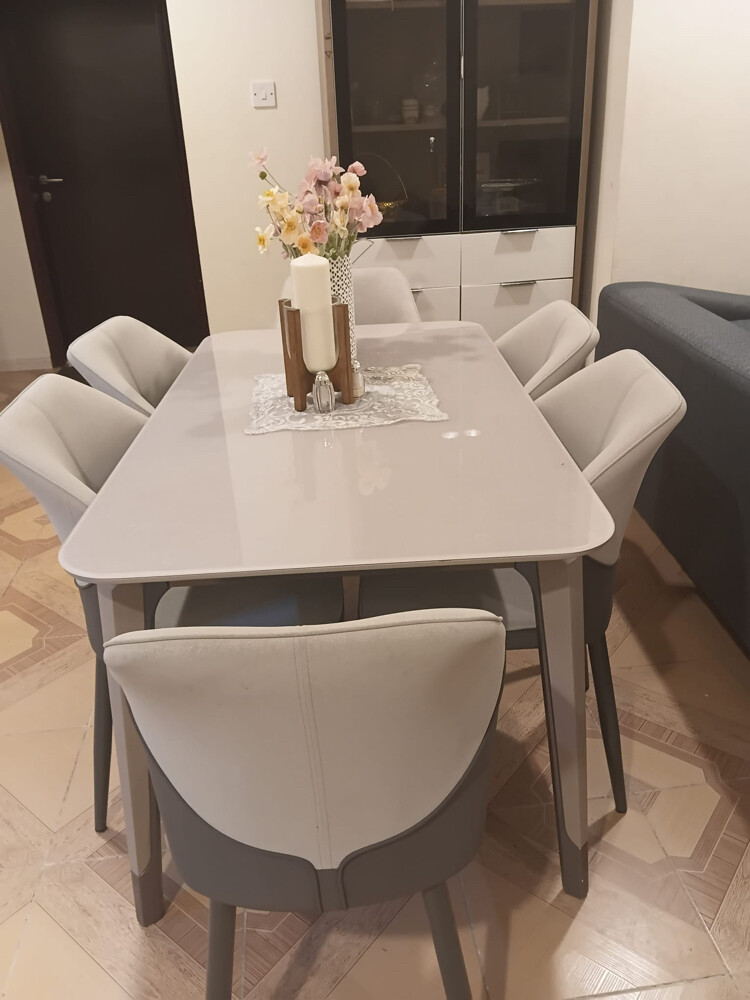 A set of chairs in excellent condition, with a dining table included for free. - 2