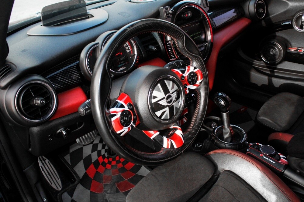 MINI Cooper Works
Model: 2016 - 3