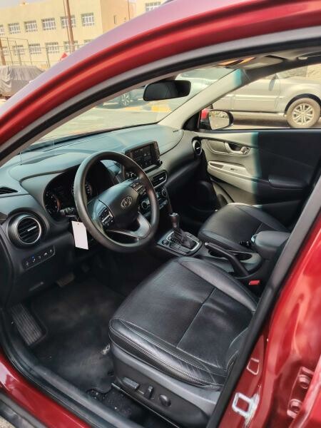 Hyundai 2019 Excellent Condition - 8