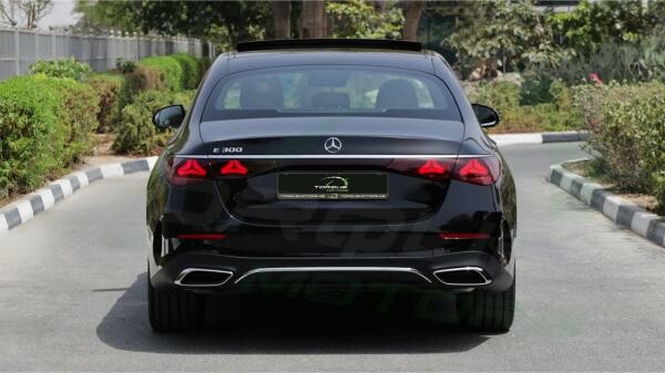 2026 Mercedes-Benz E 300 AMG - 5