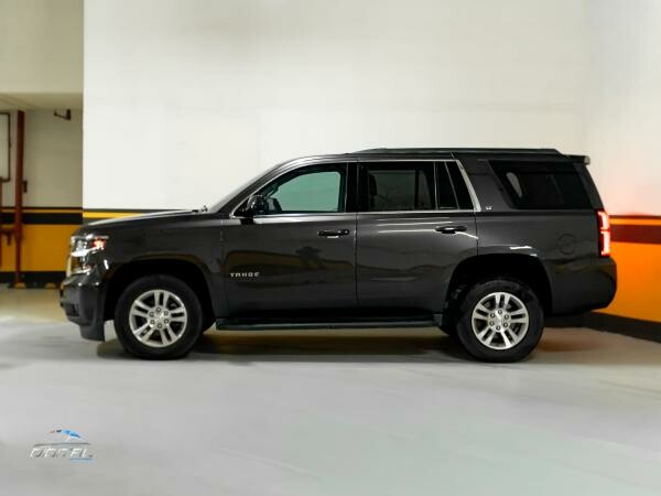 Chevrolet Tahoe - 3