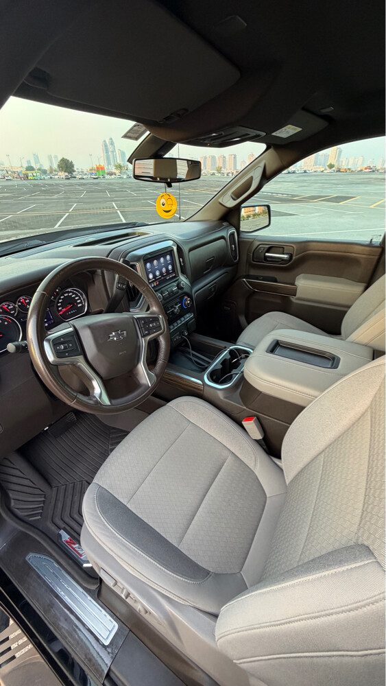 Chevy Silverado LT Z71 Trail Boss - 25
