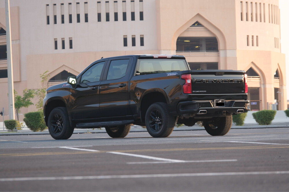 Chevy Silverado LT Z71 Trail Boss - 8