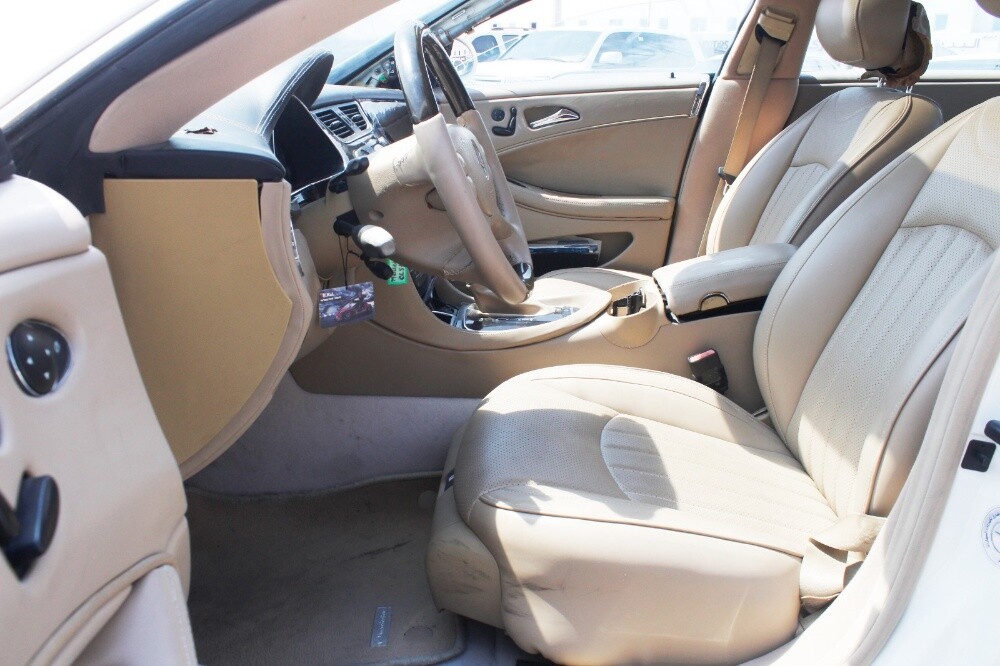 Mercedes-Benz CLS 500
Model: 2006 - 8
