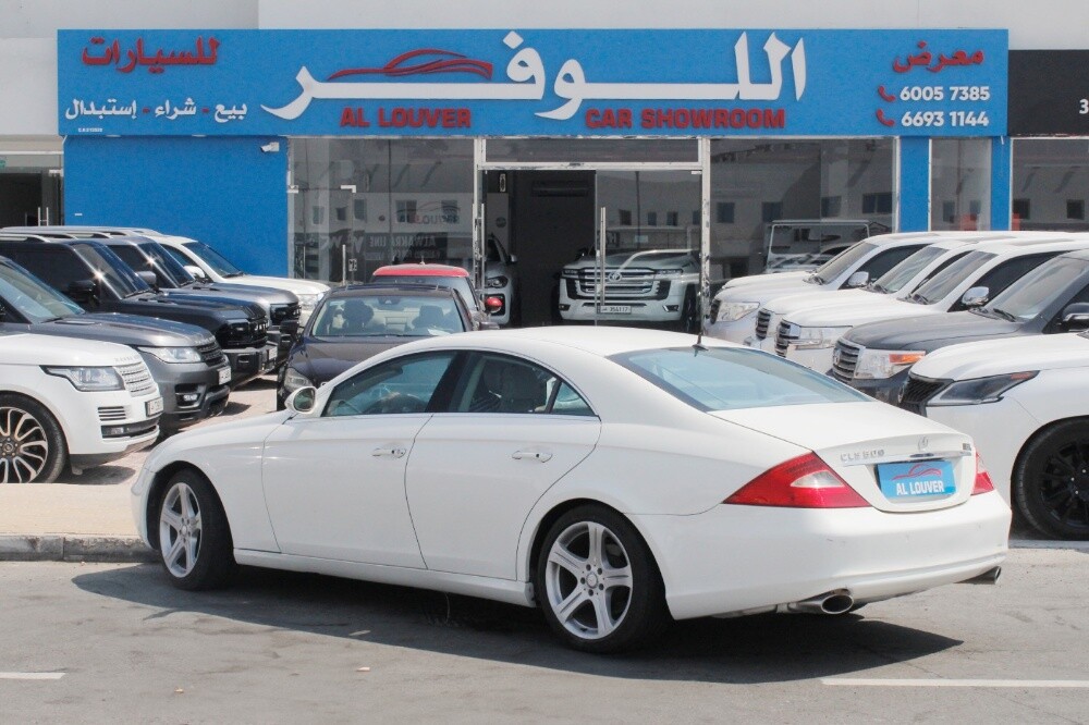 Mercedes-Benz CLS 500
Model: 2006 - 4