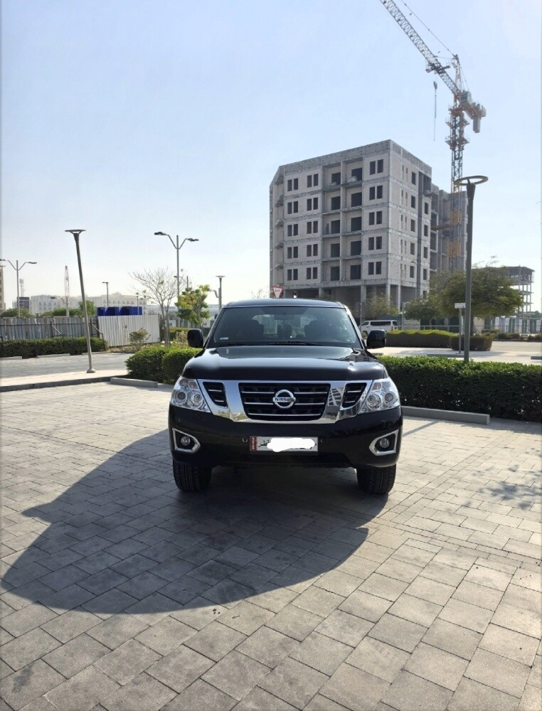 Nissan Patrol - 1