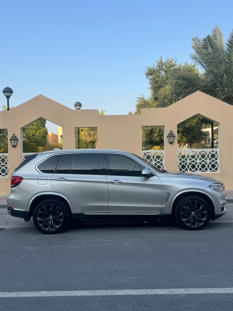 2015 BMW X5 -50i Twin Turbo V8 - 3