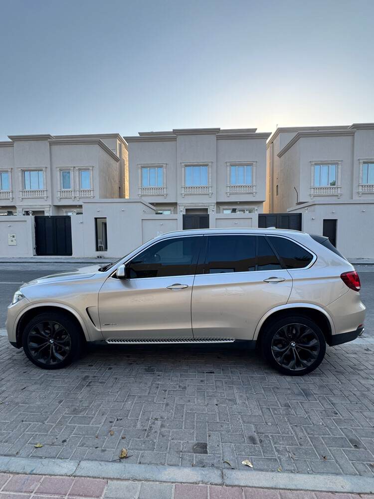 2015 BMW X5 -50i Twin Turbo V8 - 4