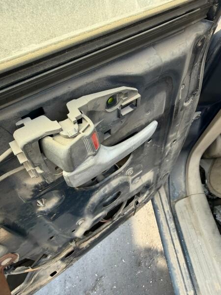 MITSUBISHI LANCER 2004 - 6