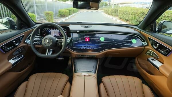 2026 Mercedes-Benz E 300 AMG - 6