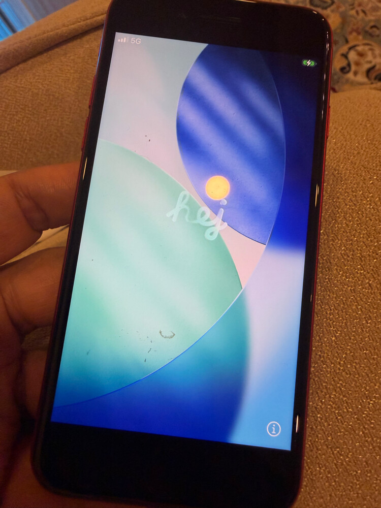 iPhone SE (3rd Generation – 2022) f - 2