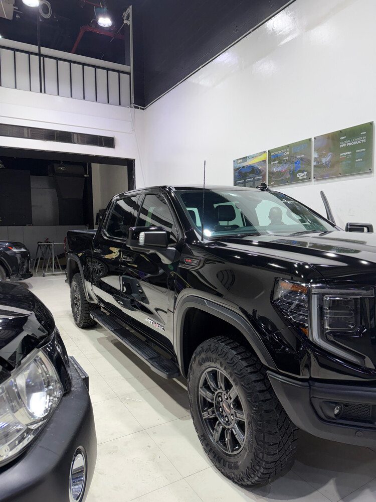 ‏GMC  - 1