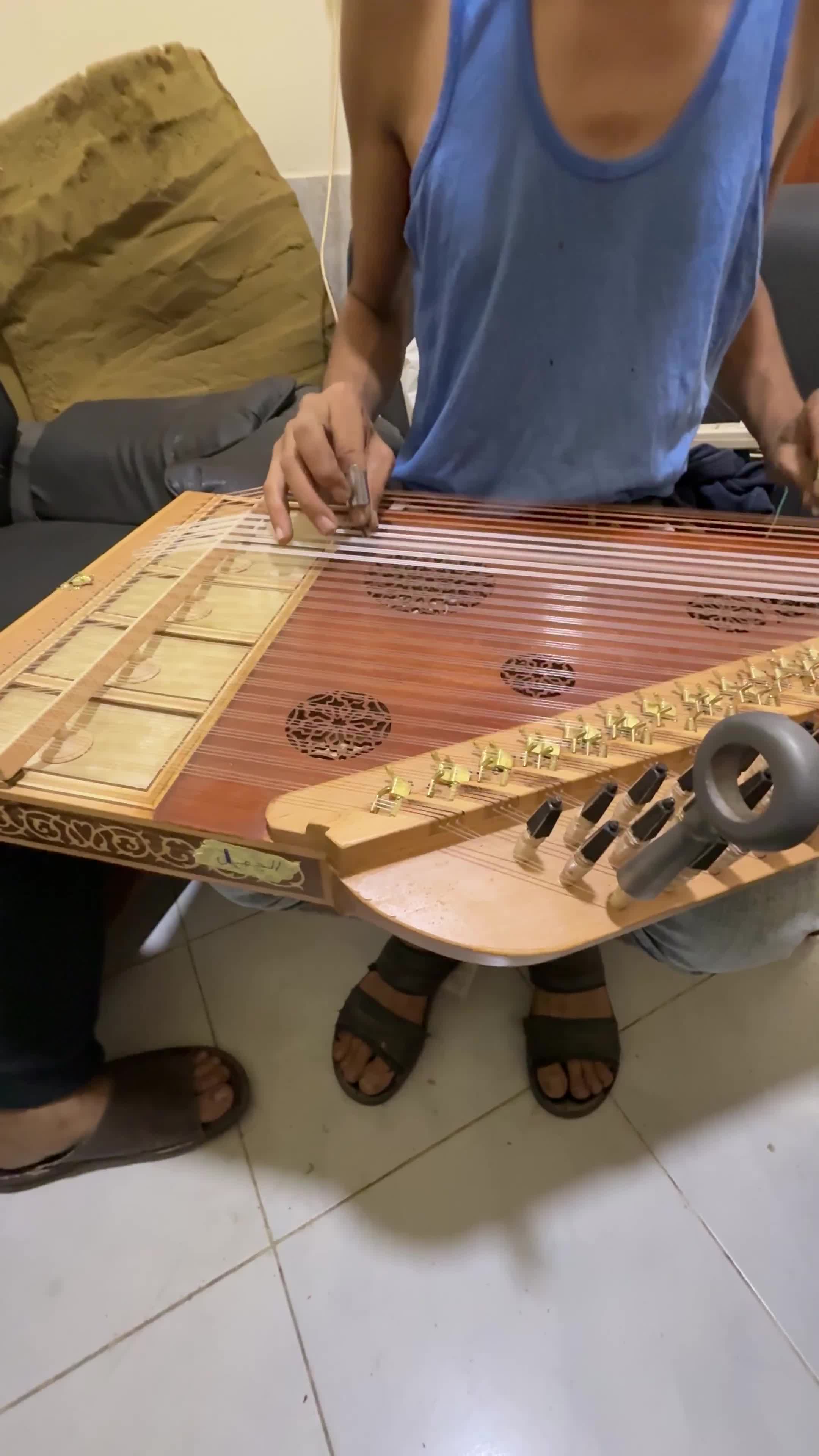 آلة القانون الموسيقية - 2