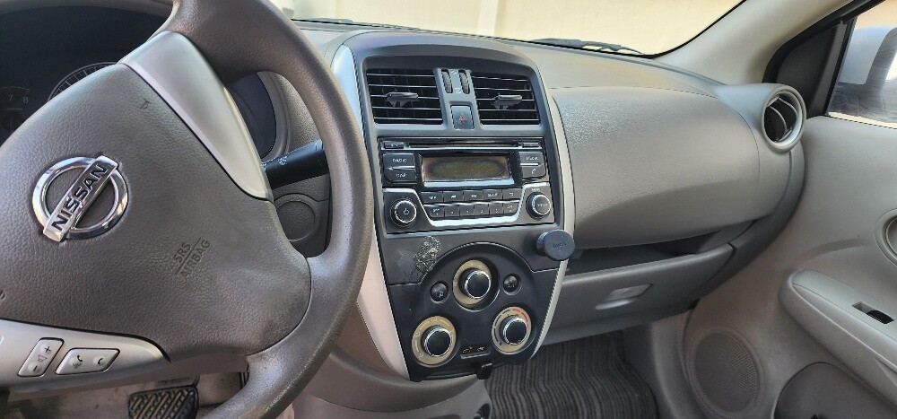2015 Nissan Sunny | 320,000 km - 4