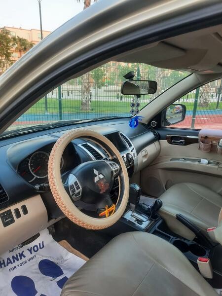 MITSUBUSHI PAJERO SPORTS - 3